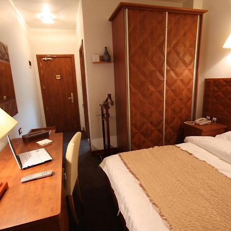Plasma Hotel Тріполі Екстер'єр фото